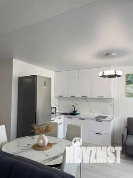 Студия квартира, посуточно, 42м2, 11/12 этаж