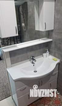 Студия квартира, посуточно, 35м2, 1/8 этаж