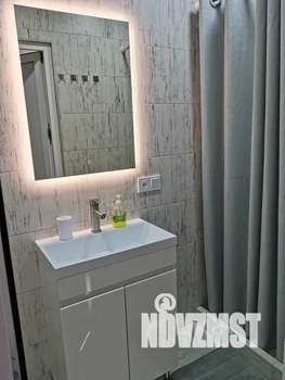 Студия квартира, посуточно, 40м2, 2/2 этаж