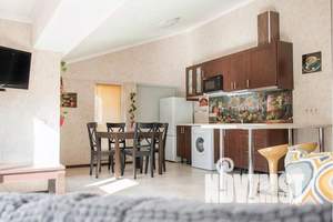 2-к квартира, посуточно, 65м2, 4/4 этаж