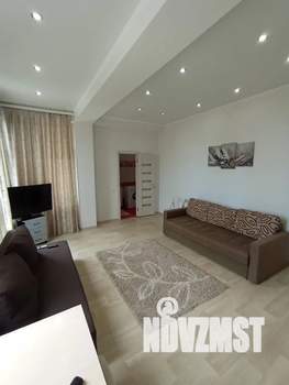 Студия квартира, посуточно, 35м2, 3/7 этаж