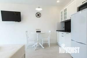 Студия квартира, посуточно, 33м2, 2/21 этаж