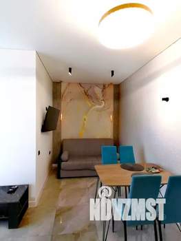 Студия квартира, посуточно, 41м2, 3/3 этаж