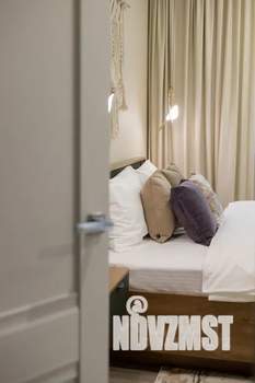 1-к квартира, посуточно, 43м2, 3/17 этаж