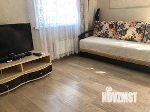 1-к квартира, посуточно, 32м2, 1/2 этаж