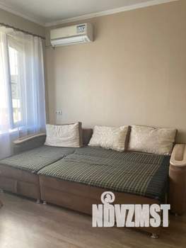 Студия квартира, посуточно, 22м2, 3/3 этаж