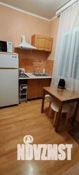 1-к квартира, посуточно, 27м2, 1/2 этаж