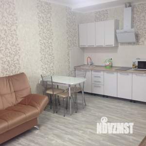Студия квартира, посуточно, 30м2, 3/10 этаж
