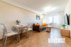 1-к квартира, посуточно, 49м2, 1/1 этаж