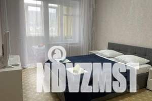 1-к квартира, посуточно, 39м2, 8/12 этаж