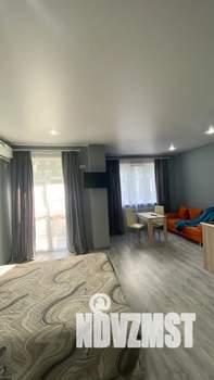 Студия квартира, посуточно, 33м2, 1/5 этаж