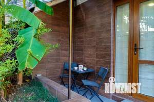 Студия квартира, посуточно, 38м2, 1/3 этаж