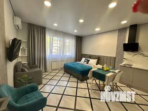 Студия квартира, посуточно, 32м2, 1/12 этаж