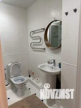 Студия квартира, посуточно, 42м2, 5/6 этаж