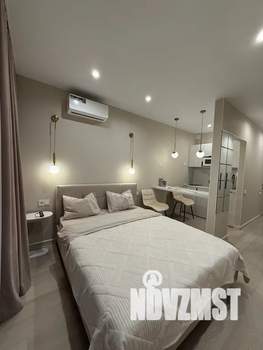 Студия квартира, посуточно, 28м2, 13/20 этаж