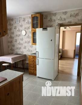 1-к квартира, посуточно, 40м2, 8/10 этаж