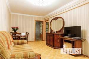 3-к квартира, посуточно, 72м2, 1/1 этаж
