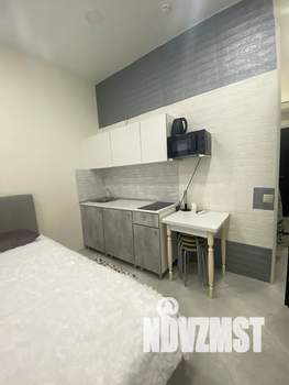 Студия квартира, посуточно, 18м2, 1/12 этаж