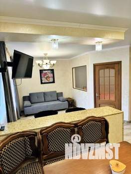 2-к квартира, посуточно, 42м2, 1/1 этаж