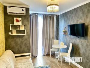 Студия квартира, на длительный срок, 18м2, 17/20 этаж