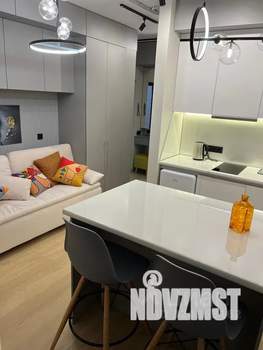 Студия квартира, посуточно, 30м2, 3/3 этаж