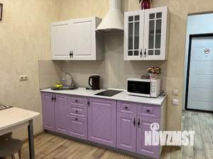 Студия квартира, посуточно, 28м2, 1/8 этаж