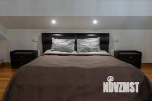 2-к квартира, посуточно, 55м2, 4/4 этаж