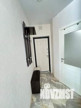 Студия квартира, посуточно, 42м2, 9/13 этаж