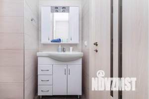 2-к квартира, посуточно, 62м2, 2/17 этаж
