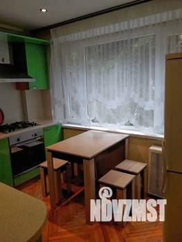 2-к квартира, посуточно, 55м2, 2/5 этаж