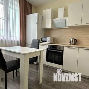 1-к квартира, посуточно, 42м2, 3/10 этаж