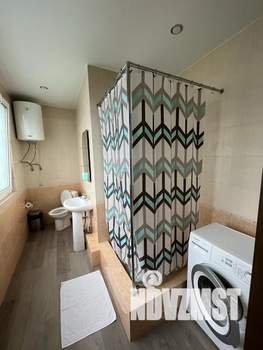 Студия квартира, посуточно, 75м2, 3/3 этаж