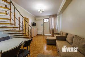 2-к квартира, посуточно, 80м2, 1/1 этаж