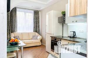 1-к квартира, посуточно, 35м2, 4/7 этаж