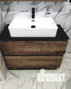 Студия квартира, посуточно, 28м2, 1/10 этаж