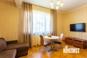 1-к квартира, посуточно, 35м2, 1/2 этаж