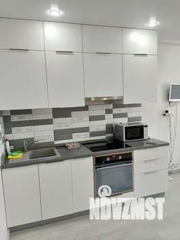 Студия квартира, посуточно, 34м2, 4/17 этаж