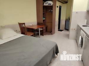 Студия квартира, посуточно, 30м2, 1/5 этаж