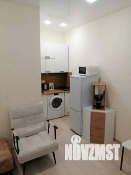 Студия квартира, посуточно, 20м2, 1/3 этаж