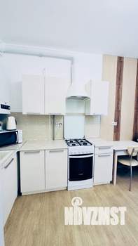 Студия квартира, посуточно, 25м2, 1/4 этаж