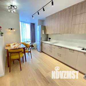 Студия квартира, посуточно, 45м2, 6/19 этаж