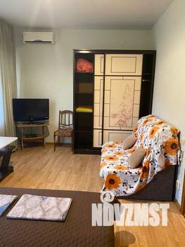 1-к квартира, посуточно, 40м2, 2/4 этаж