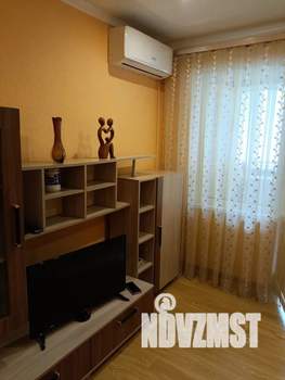 Студия квартира, посуточно, 35м2, 2/5 этаж