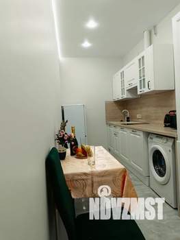 Студия квартира, посуточно, 25м2, 1/6 этаж