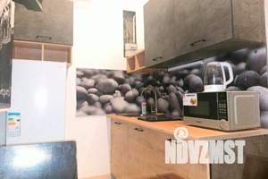 1-к квартира, посуточно, 34м2, 2/8 этаж