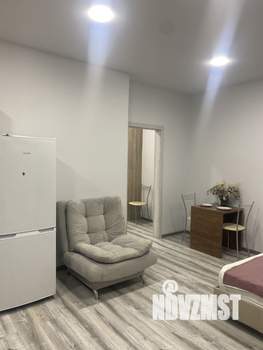 Студия квартира, посуточно, 40м2, 2/3 этаж