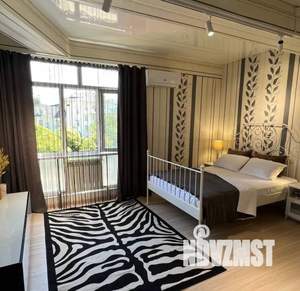 Студия квартира, посуточно, 45м2, 5/10 этаж