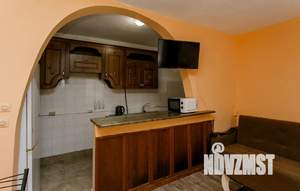 1-к квартира, посуточно, 40м2, 1/3 этаж