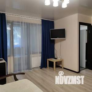 1-к квартира, посуточно, 32м2, 1/4 этаж