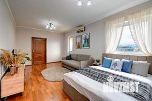 2-к квартира, посуточно, 70м2, 1/1 этаж